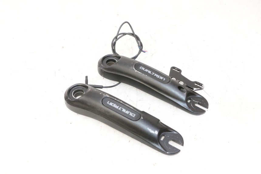 photo de FRONT BRAKE CALIPER BRACKET DUALTRON VICTOR LIMITED 1