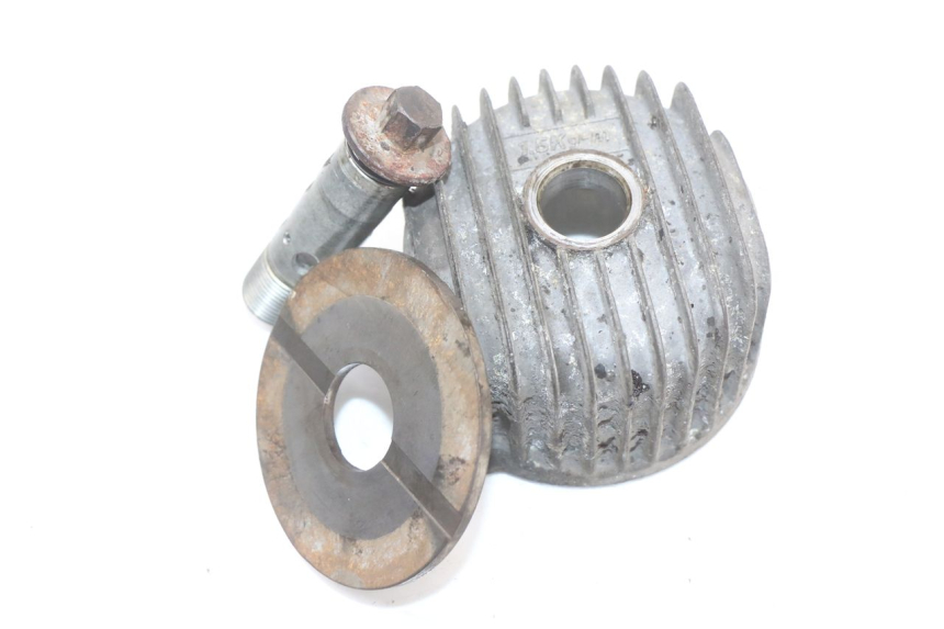 photo de OIL FILTER BRACKET YAMAHA XJ F 900 (1983 - 1994)