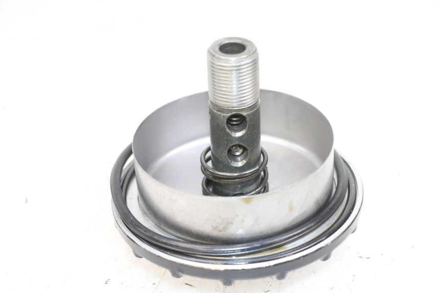 photo de OIL FILTER BRACKET KAWASAKI ZR 7 750 (1999 - 2001) - Zoom on usage condition