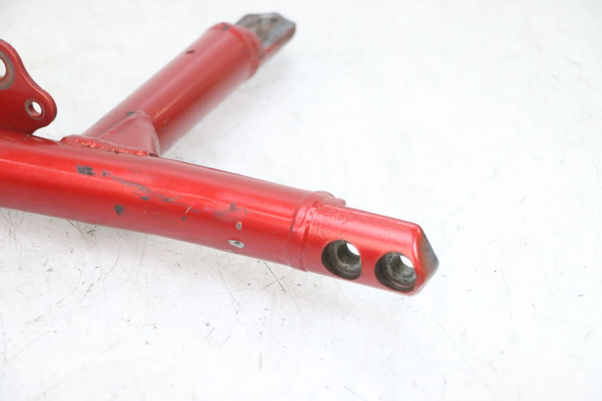 photo de ENGINE MOUNT SUZUKI GSF N BANDIT 600 (1996 - 1999) - Fixing points details