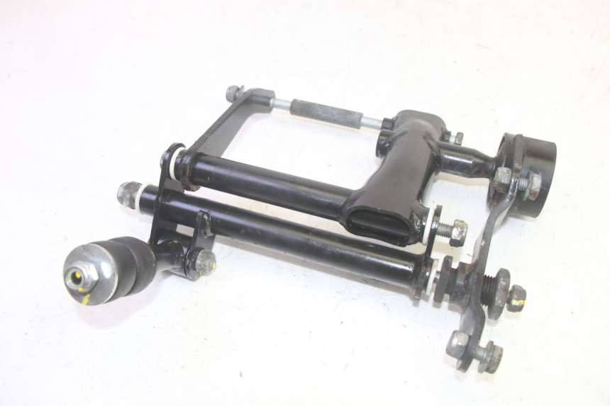 photo de ENGINE MOUNT PIAGGIO MP3 HPE 350 (2018 - 2020) - Component detail