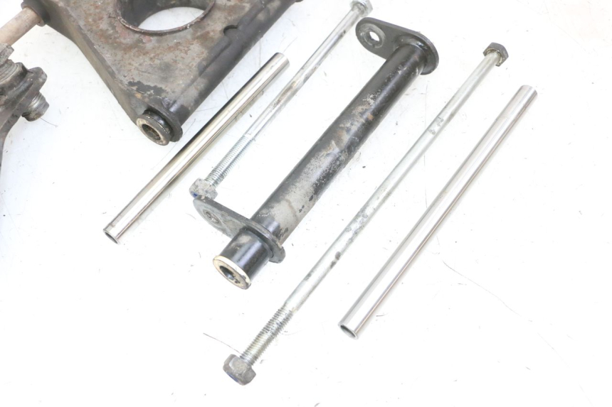 photo de ENGINE MOUNT PIAGGIO MP3 LT 400 (2007 - 2012)