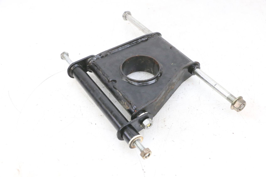 photo de ENGINE MOUNT PIAGGIO MP3 LT 400 (2007 - 2012) - Alternative perspective