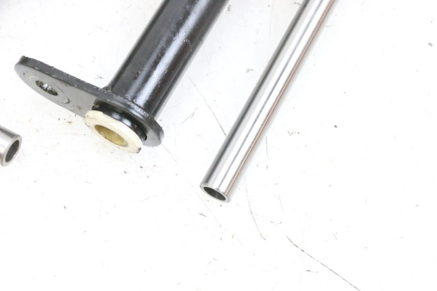 photo de ENGINE MOUNT PIAGGIO MP3 LT 400 (2007 - 2012) - Markings and original references