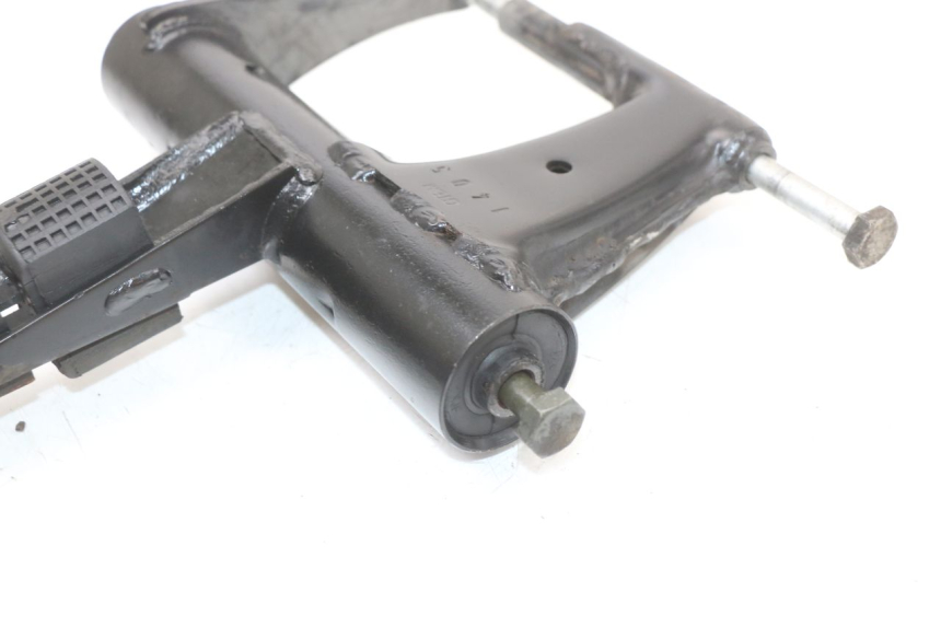 photo de ENGINE MOUNT PIAGGIO FLY 2T 50 (2004 - 2017)