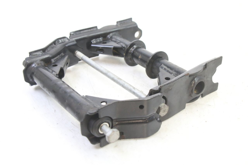 photo de ENGINE MOUNT PEUGEOT SATELIS 125 (2013 - 2018)