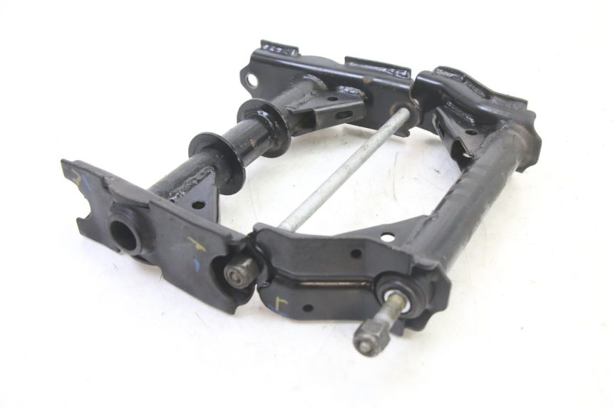 photo de ENGINE MOUNT PEUGEOT SATELIS 125 (2013 - 2018)