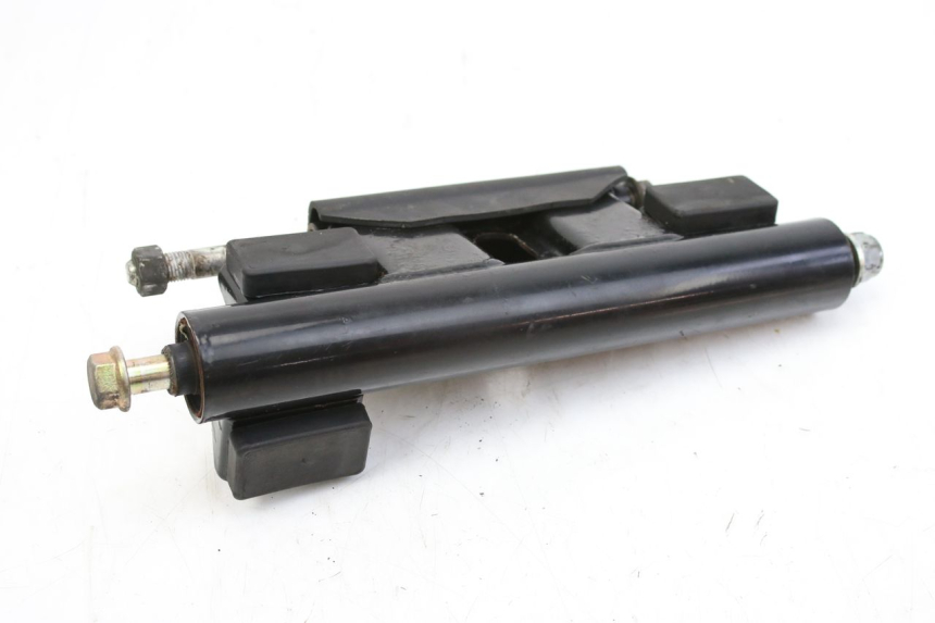 photo de ENGINE MOUNT SUZUKI UH BURGMAN 125 (2002 - 2006)