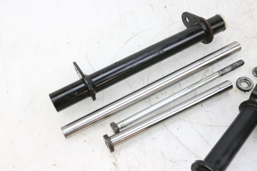 photo de ENGINE MOUNT PIAGGIO VESPA GTS SUPER IE 125 (2009 - 2016) - Checked used part