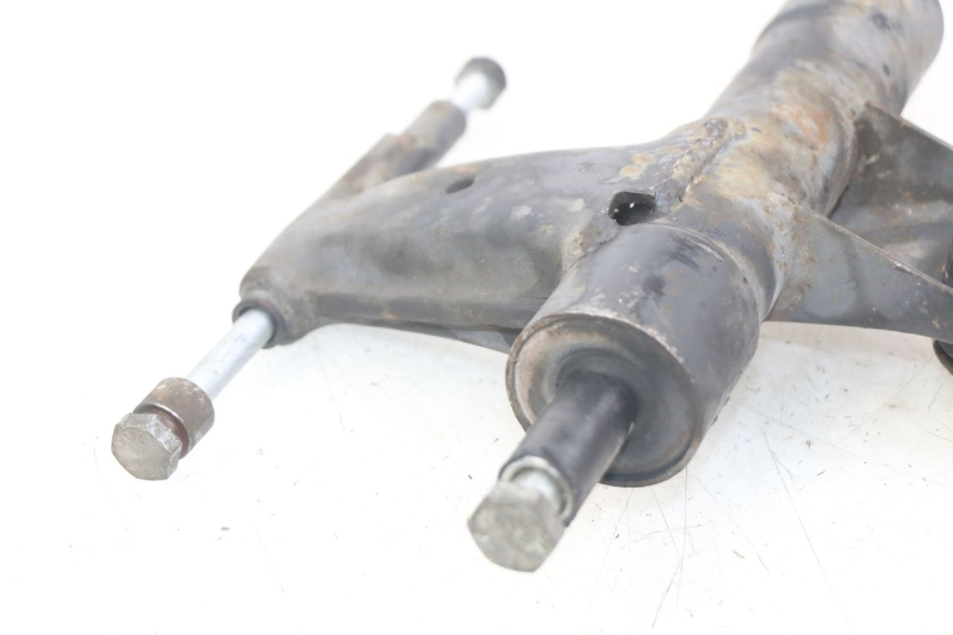 photo de ENGINE MOUNT PIAGGIO VESPA LXV 125 (2006 - 2009)