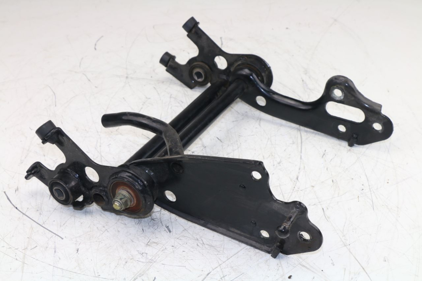 photo de ENGINE MOUNT YAMAHA VITY 125 (2008 - 2013)