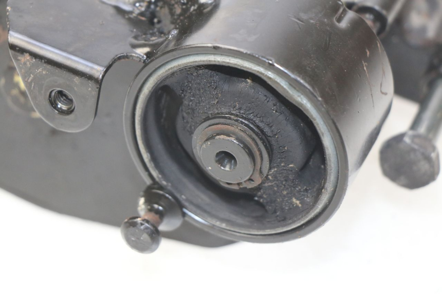 photo de ENGINE MOUNT PIAGGIO X9 EVOLUTION 125 (2003 - 2007)