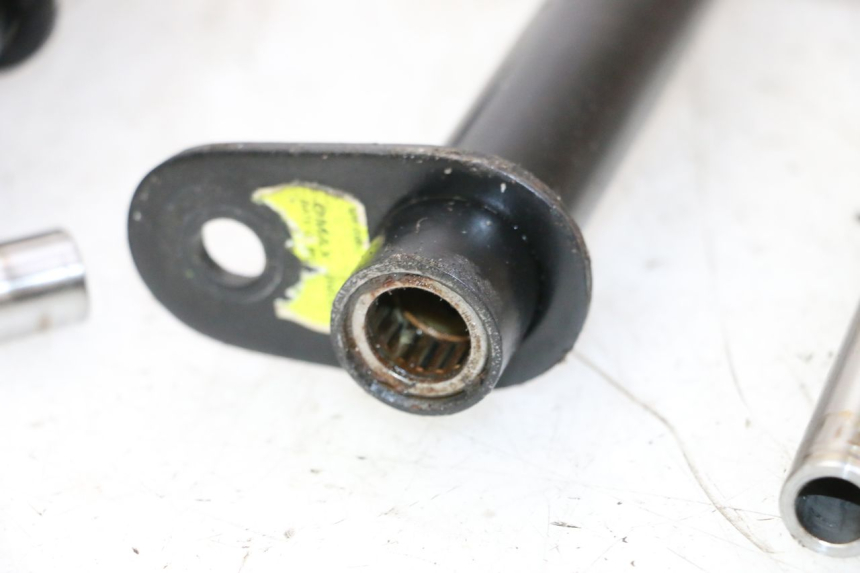 photo de ENGINE MOUNT PIAGGIO XEVO - X EVO 125 (2007 - 2016)