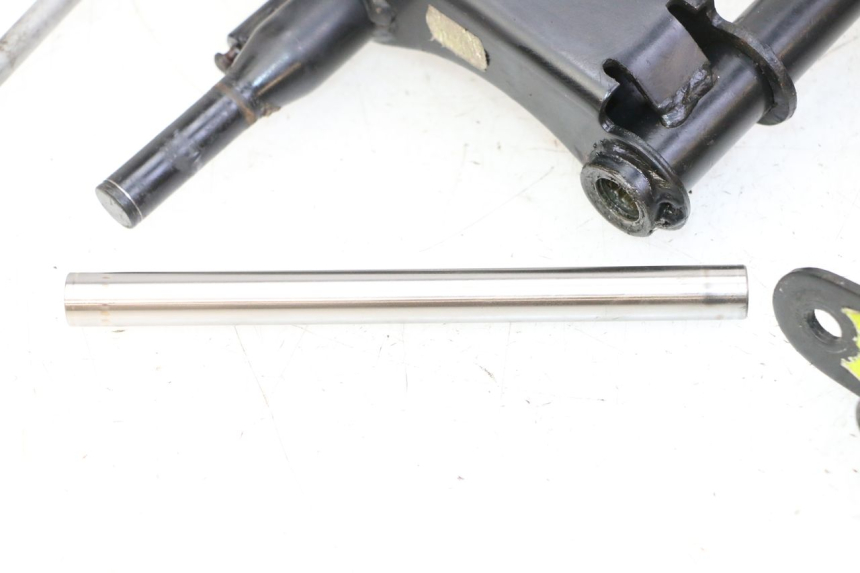 photo de ENGINE MOUNT PIAGGIO XEVO - X EVO 125 (2007 - 2016)