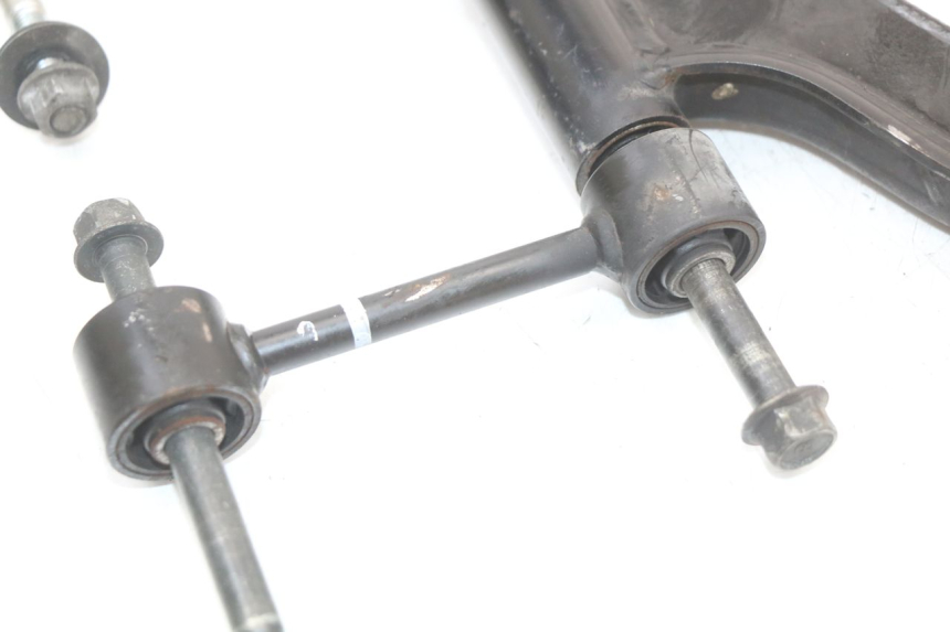 photo de ENGINE MOUNT YAMAHA XMAX X-MAX ABS 125 (2017 - 2020)
