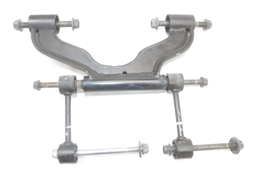 photo de ENGINE MOUNT YAMAHA XMAX X-MAX ABS 125 (2017 - 2020)