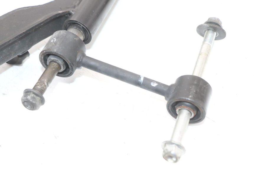 photo de ENGINE MOUNT YAMAHA XMAX X-MAX ABS 125 (2017 - 2020)