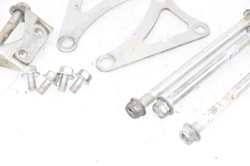 photo de ENGINE MOUNT YAMAHA YFM R RAPTOR 250 (2008 - 2014) - Component detail