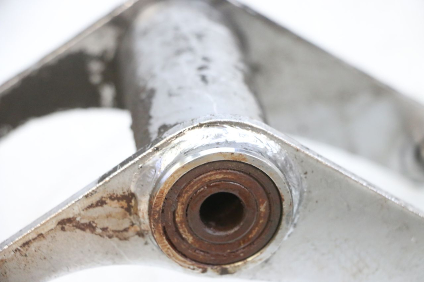 photo de ENGINE MOUNT KYMCO ZING 125 (1997 - 2003) - Alternative perspective