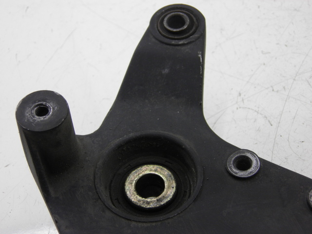 photo de EXHAUST MOUNT DAELIM S2 FI 125 (2008 - 2017)