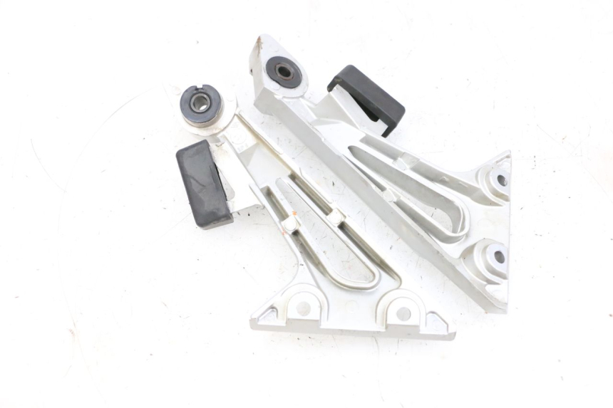 photo de EXHAUST MOUNT YAMAHA FJR ABS 1300 (2006 - 2012) - Zoom on usage condition