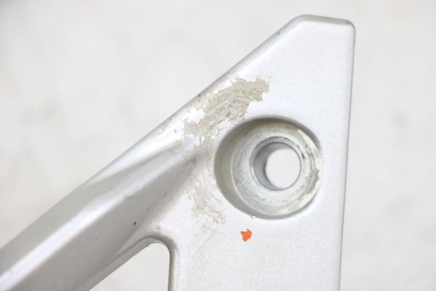 photo de EXHAUST MOUNT YAMAHA FJR ABS 1300 (2006 - 2012) - Product overview