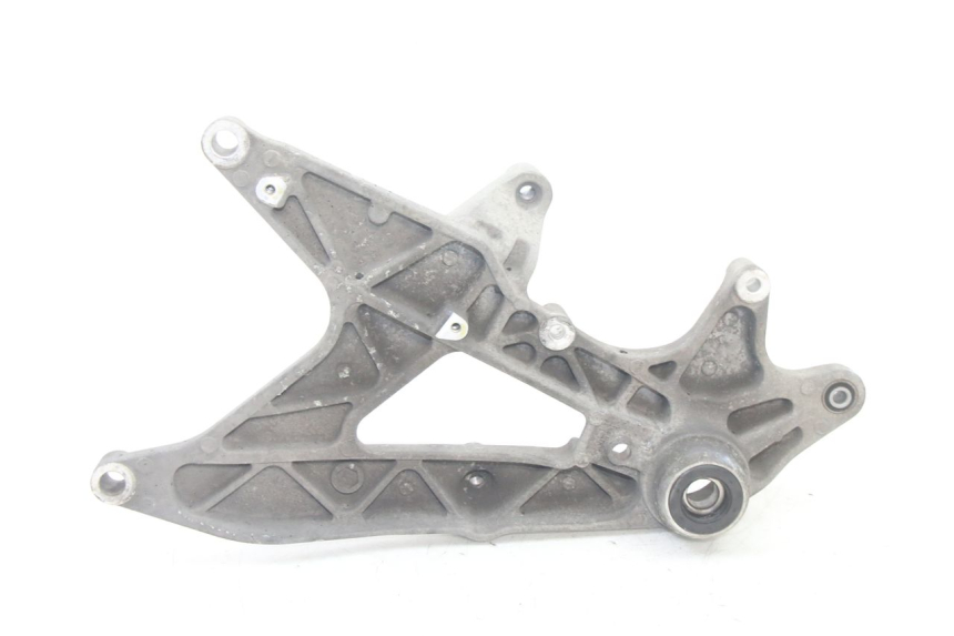 photo de EXHAUST MOUNT HONDA FORZA 125 (2021 - 2025)