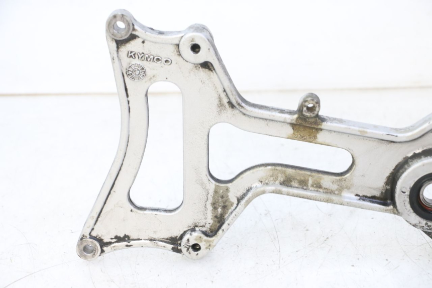 photo de EXHAUST MOUNT KYMCO GRAND DINK 125 (2002 - 2007)