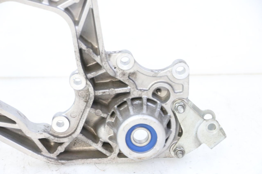photo de EXHAUST MOUNT PIAGGIO MP3 HPE 310 (2024 - 2025)