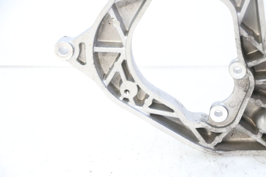 photo de EXHAUST MOUNT PIAGGIO MP3 HPE 310 (2024 - 2025)