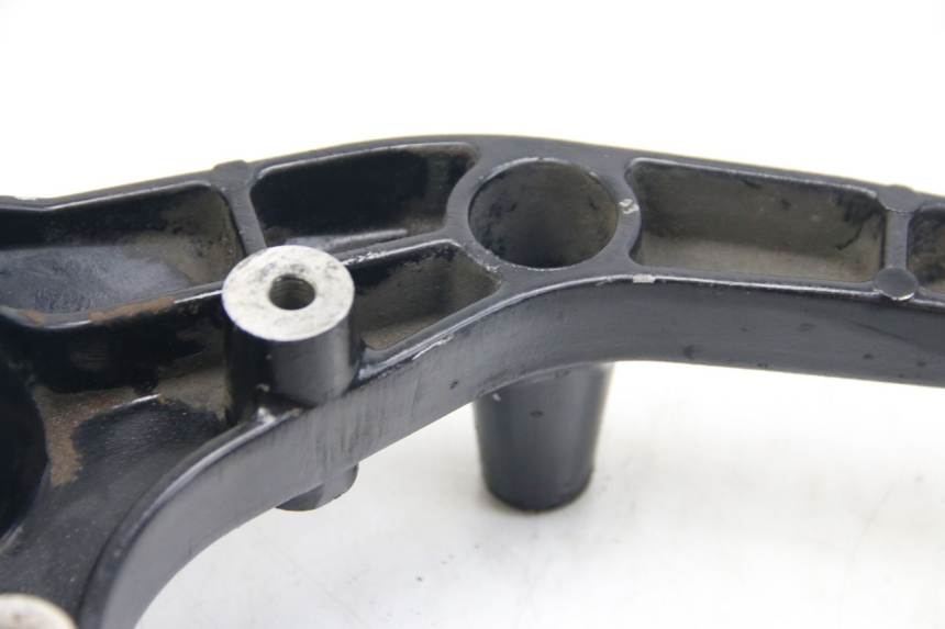 photo de POT SUPPORT SUZUKI SIXTEEN 125 (2008 - 2010)