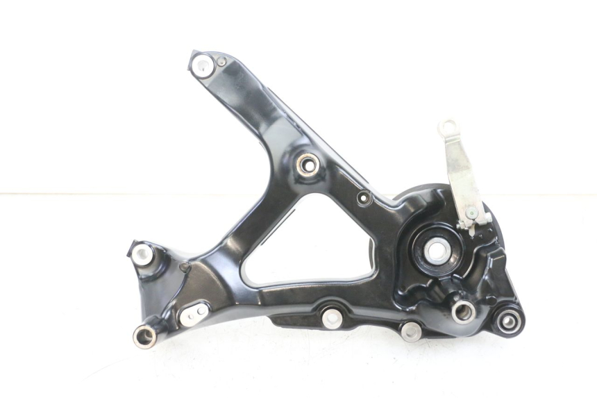 photo de EXHAUST MOUNT YAMAHA TRICITY 300 (2020 - 2024) - Main view