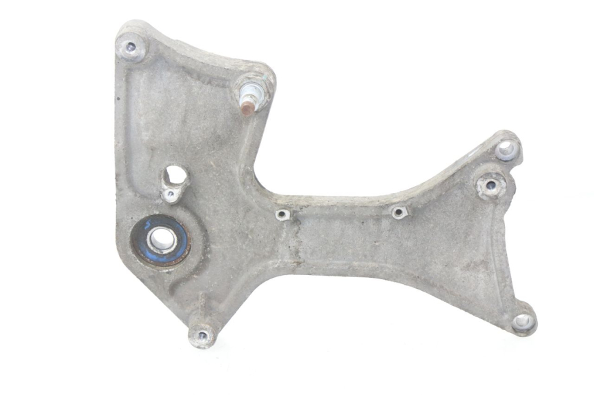 photo de EXHAUST MOUNT PIAGGIO VESPA GTS IE ABS 300 (2016 - 2018) - Main view