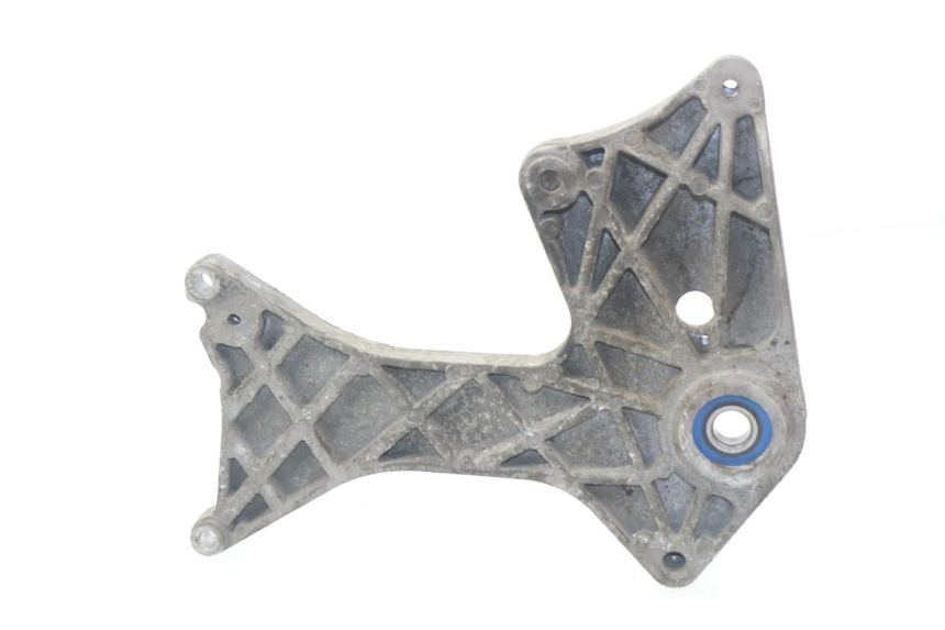 photo de EXHAUST MOUNT PIAGGIO VESPA GTS IE ABS 300 (2016 - 2018) - Component detail