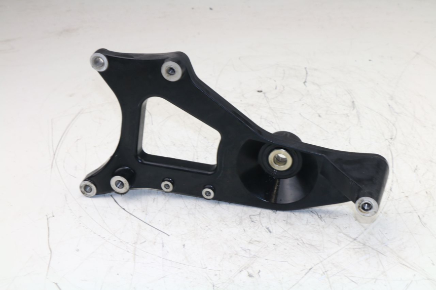 photo de EXHAUST MOUNT YAMAHA VITY 125 (2008 - 2013)
