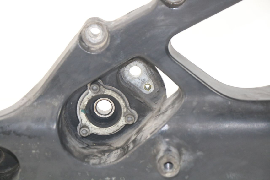 photo de EXHAUST MOUNT YAMAHA YP X-MAX XMAX 400 (2014 - 2017)