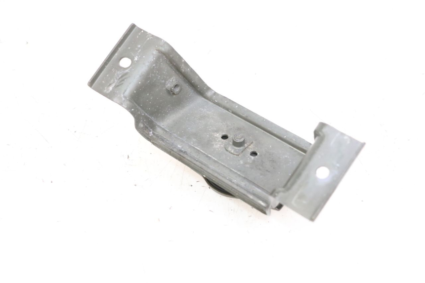 photo de FUEL TANK MOUNT SUZUKI DL V STROM 1000 (2002 - 2007) - Component detail
