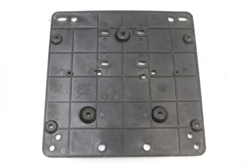 photo de LICENSE PLATE HOLDER PIAGGIO XEVO - X EVO 125 (2007 - 2016)