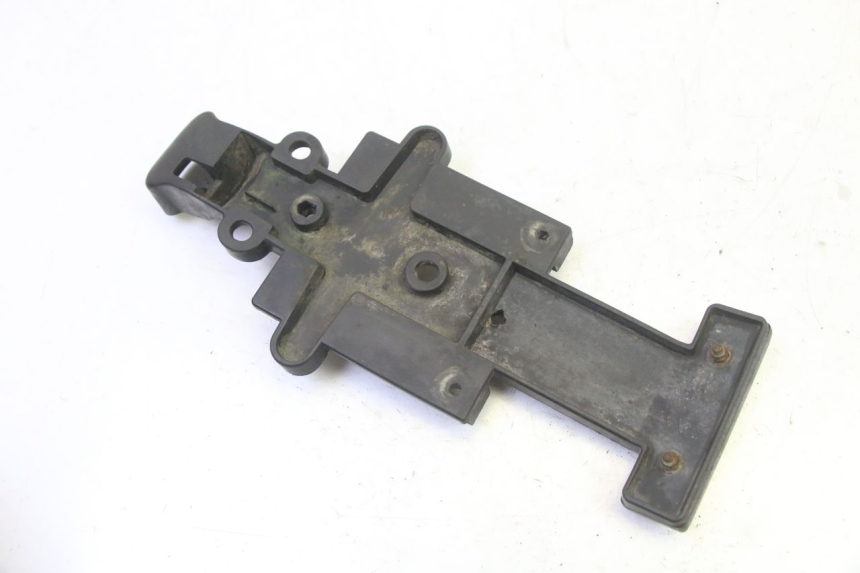 photo de NUMBER PLATE MOUNT APRILIA SR R 2T LC 50 (2018 - 2021)