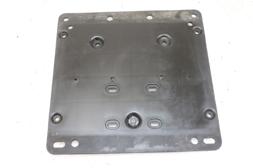 photo de LICENSE PLATE HOLDER PIAGGIO XEVO - X EVO 125 (2007 - 2016) - Main view