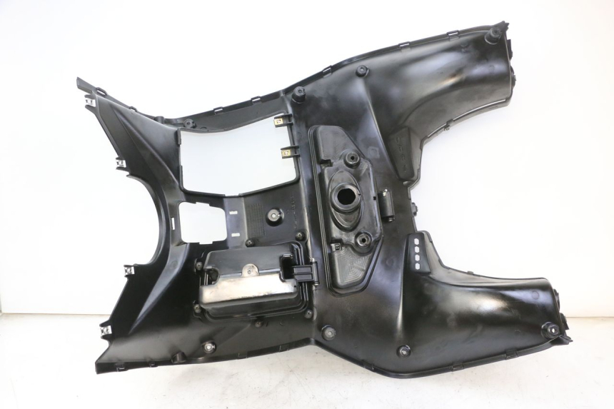photo de INNER LEGSHIELD QUADRO 4 4D 350 (2015 - 2018)