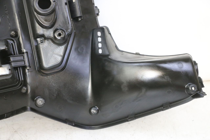 photo de INNER LEGSHIELD QUADRO 4 4D 350 (2015 - 2018)