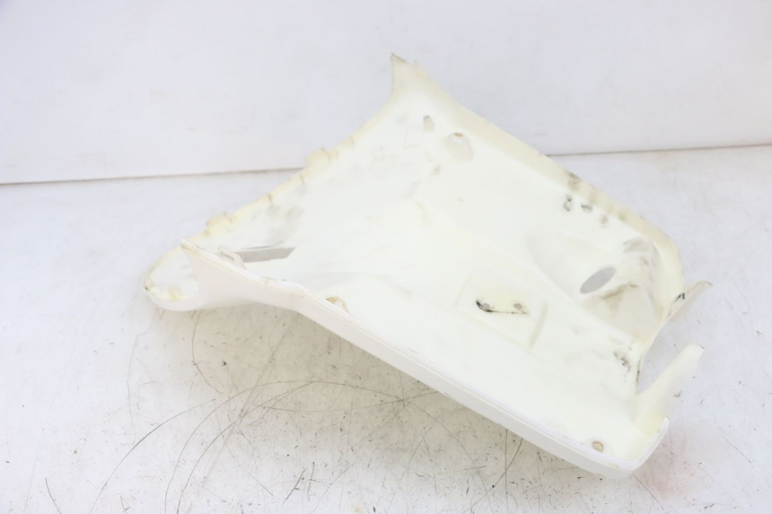 photo de INNER FAIRING MBK BOOSTER SPIRIT NAKED 50 (2004 - 2017) - Fixing points details