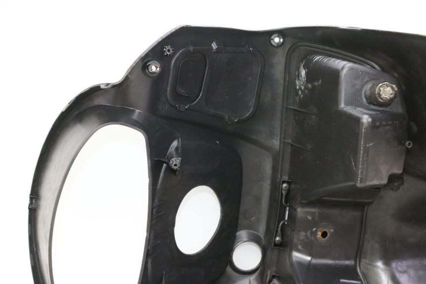 photo de INNER FAIRING SUZUKI BURGMAN 125 (2007 - 2014)