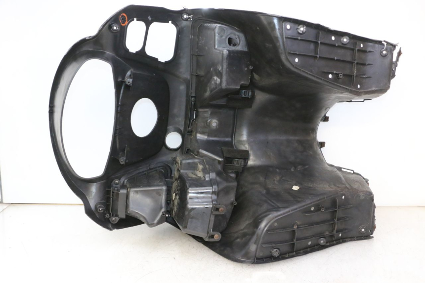 photo de INNER FAIRING SUZUKI BURGMAN 125 (2007 - 2014)