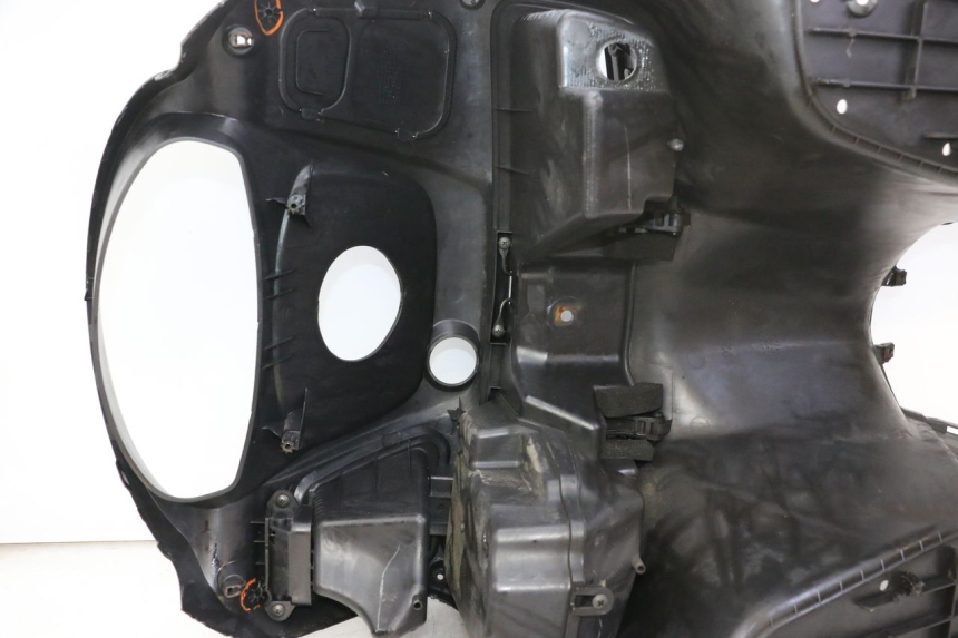 photo de INNER FAIRING SUZUKI BURGMAN 125 (2007 - 2014)