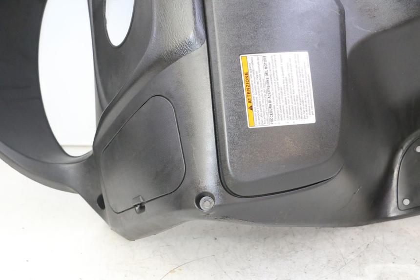 photo de INNER FAIRING SUZUKI BURGMAN 125 (2007 - 2014)