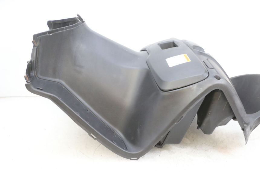 photo de INNER FAIRING SUZUKI BURGMAN 125 (2007 - 2014) - Distinctive features