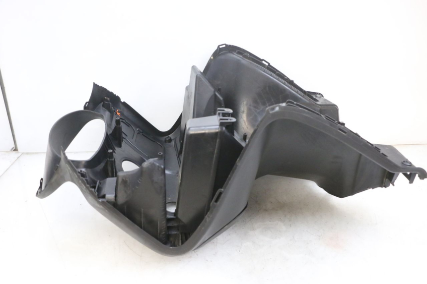 photo de INNER FAIRING SUZUKI BURGMAN 125 (2007 - 2014) - Alternative perspective