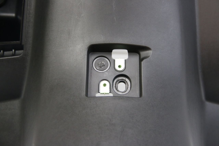 photo de INNER FAIRING PEUGEOT CITYSTAR 2T 50 (2018 - 2021)